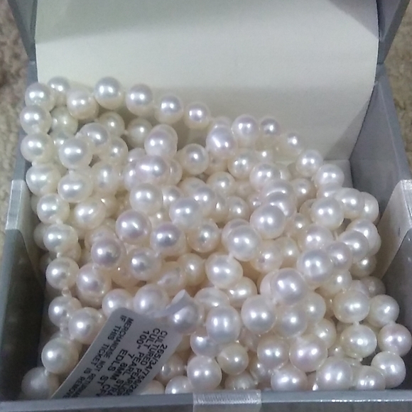 BNWT BEAUTIFUL 100" 7-8MM PEARL NECKLACE - Picture 3 of 6